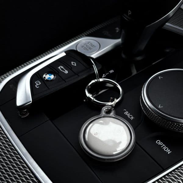 Smart Tag with plastic case on a car keychain