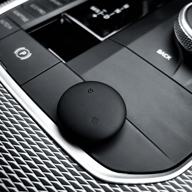 Black Smart Tag on a car key